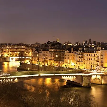 Centrer Of By Prestige Paris
